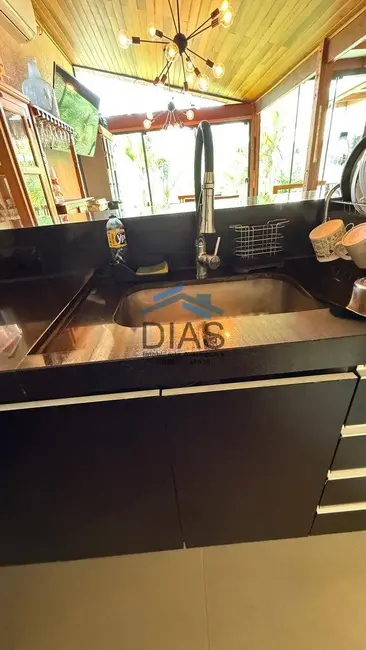 Casa com 3 quartos à venda, 281m2 em Jardim Tabapuã (Vila Xavier), Araraquara - SP - imagem 8 Foto 8 de Casa com 3 quartos à venda, 281m2 em Jardim Tabapuã (Vila Xavier), Araraquara - SP