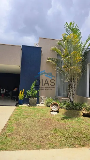 Casa com 3 quartos à venda, 200m2 em Jardim Marialice, Araraquara - SP - imagem 1 Foto 1 de Casa com 3 quartos à venda, 200m2 em Jardim Marialice, Araraquara - SP