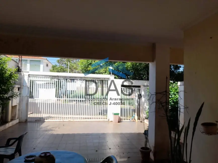 Casa com 4 quartos à venda, 402m2 em Vila Harmonia, Araraquara - SP - imagem 1 Foto 1 de Casa com 4 quartos à venda, 402m2 em Vila Harmonia, Araraquara - SP