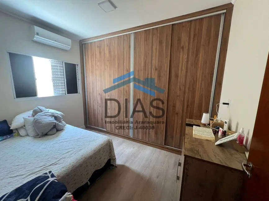 Foto 4 de Casa com 2 quartos à venda, 200m2 em Jardim Boa Vista, Araraquara - SP