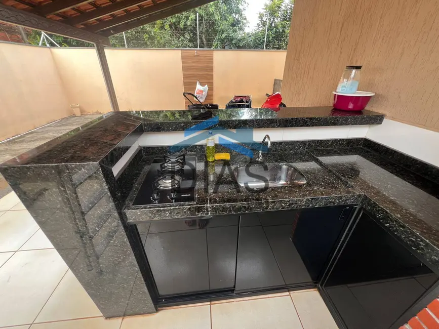 Foto 6 de Casa com 2 quartos à venda, 200m2 em Jardim Boa Vista, Araraquara - SP