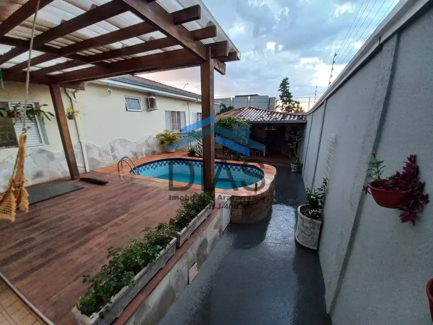 Foto 1 de Casa com 3 quartos à venda, 402m2 em Vila Harmonia, Araraquara - SP