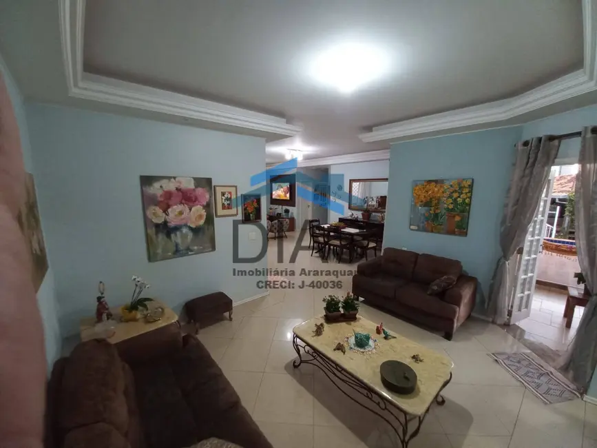 Foto 3 de Casa com 3 quartos à venda, 402m2 em Vila Harmonia, Araraquara - SP