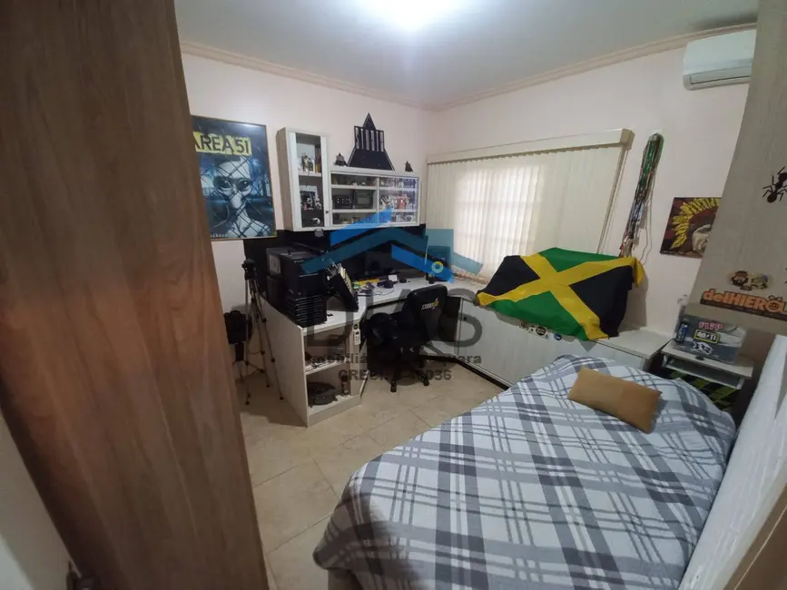 Foto 6 de Casa com 3 quartos à venda, 402m2 em Vila Harmonia, Araraquara - SP