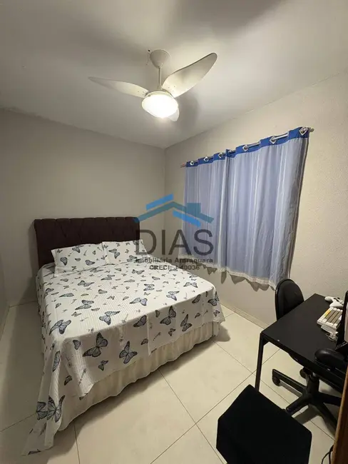 Foto 9 de Casa com 4 quartos à venda, 200m2 em Parque Residencial Laura Molina, Araraquara - SP
