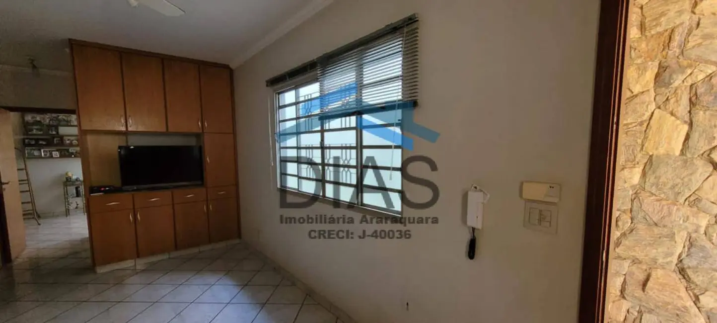 Foto 4 de Casa com 4 quartos à venda, 423m2 em Jardim do Carmo, Araraquara - SP