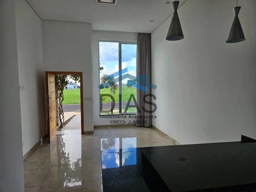 Foto 2 de Casa com 3 quartos à venda, 250m2 em Jardim São Camilo II, Araraquara - SP
