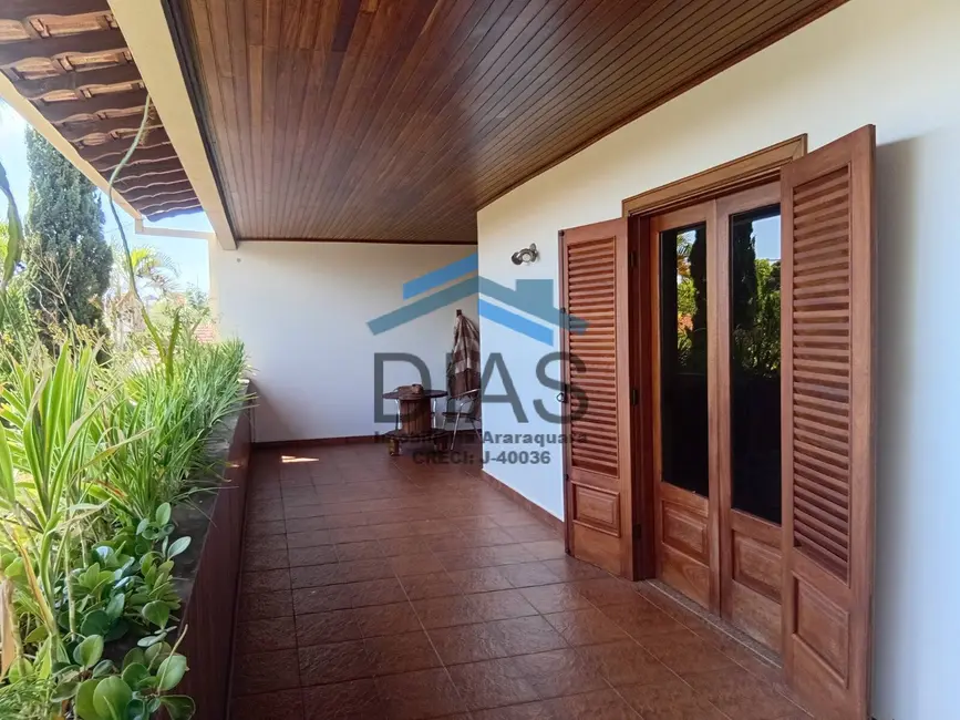 Foto 3 de Casa com 3 quartos à venda, 528m2 em Vila José Bonifácio, Araraquara - SP