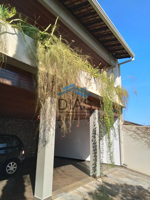 Foto 2 de Casa com 3 quartos à venda, 528m2 em Vila José Bonifácio, Araraquara - SP