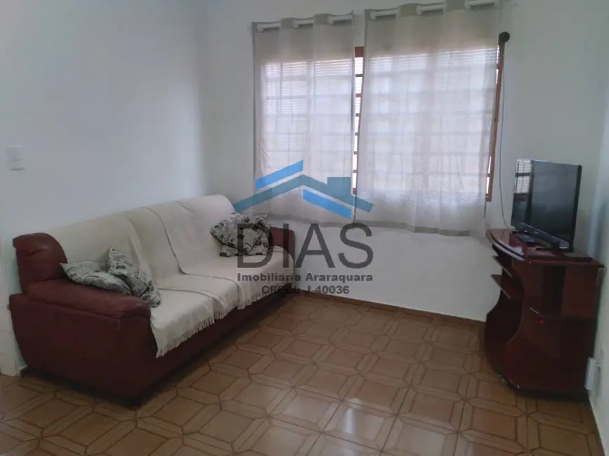 Foto 3 de Casa com 4 quartos à venda, 300m2 em Centro, Araraquara - SP