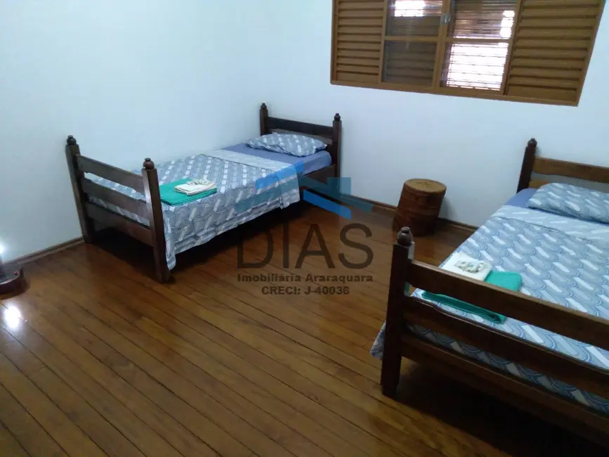 Foto 9 de Casa com 4 quartos à venda, 300m2 em Centro, Araraquara - SP