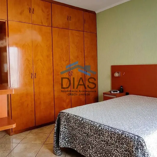 Foto 9 de Casa com 4 quartos à venda, 332m2 em Jardim Arangá, Araraquara - SP