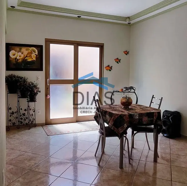 Foto 7 de Casa com 4 quartos à venda, 332m2 em Jardim Arangá, Araraquara - SP