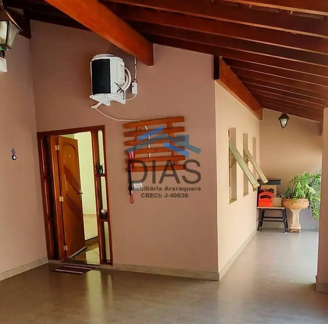 Foto 3 de Casa com 4 quartos à venda, 332m2 em Jardim Arangá, Araraquara - SP