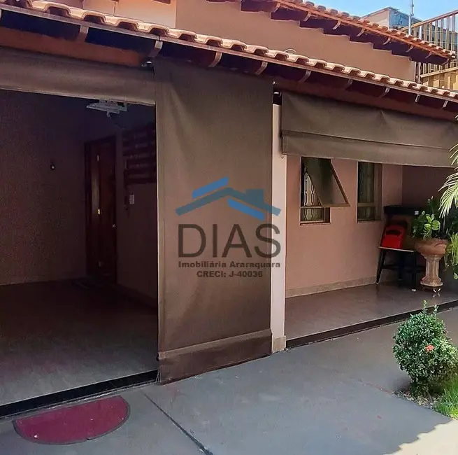 Foto 4 de Casa com 4 quartos à venda, 332m2 em Jardim Arangá, Araraquara - SP
