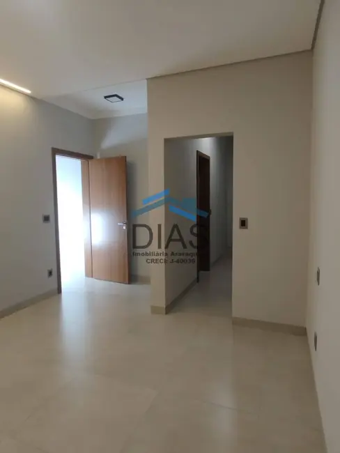 Foto 9 de Casa com 3 quartos à venda, 308m2 em Jardim dos Flamboyants, Araraquara - SP