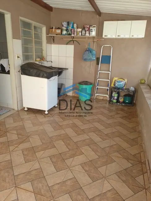 Foto 9 de Casa com 2 quartos à venda, 200m2 em Parque Residencial Laura Molina, Araraquara - SP