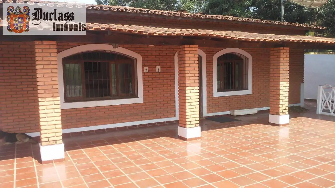 Chácara com 3 quartos à venda, 276m2 em Jardim Estância Brasil, Atibaia - SP - imagem 3 Foto 3 de Chácara com 3 quartos à venda, 276m2 em Jardim Estância Brasil, Atibaia - SP