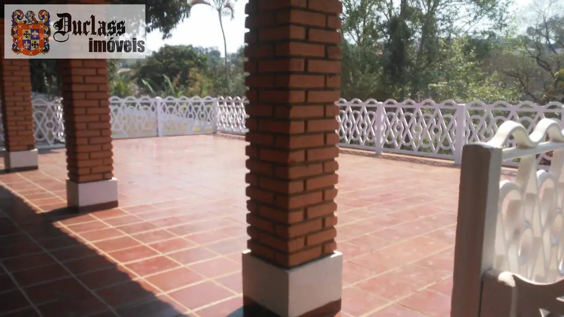Chácara com 3 quartos à venda, 276m2 em Jardim Estância Brasil, Atibaia - SP - imagem 4 Foto 4 de Chácara com 3 quartos à venda, 276m2 em Jardim Estância Brasil, Atibaia - SP