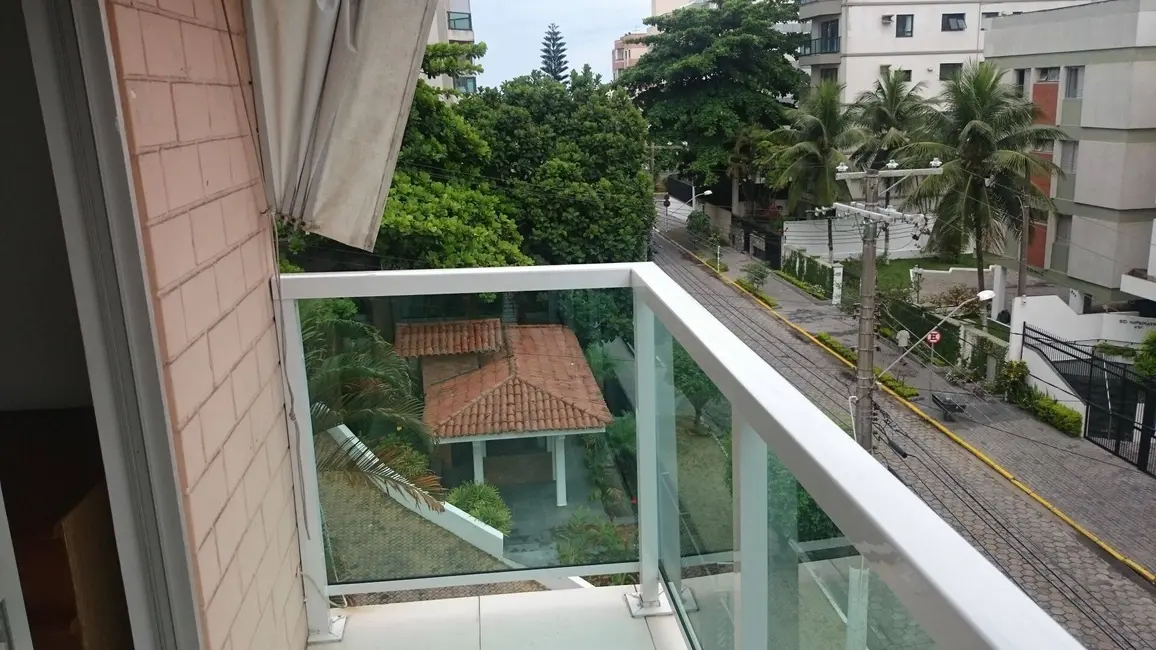Foto 8 de Apartamento com 3 quartos à venda, 88m2 em Jardim Três Marias, Guaruja - SP