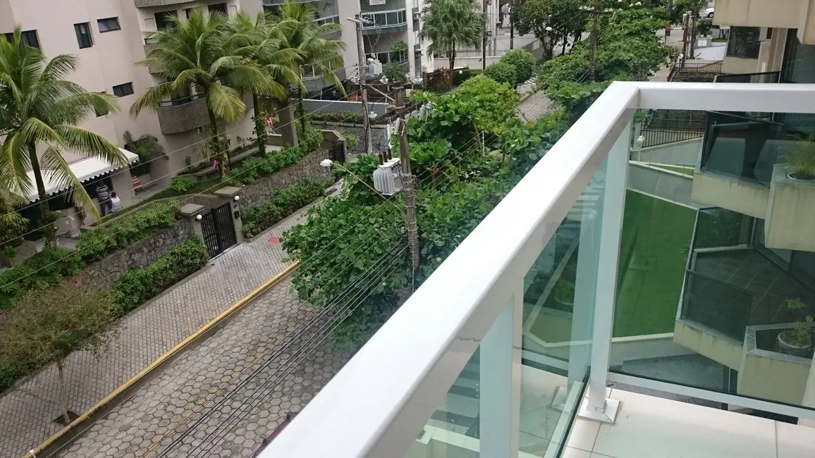 Foto 9 de Apartamento com 3 quartos à venda, 88m2 em Jardim Três Marias, Guaruja - SP