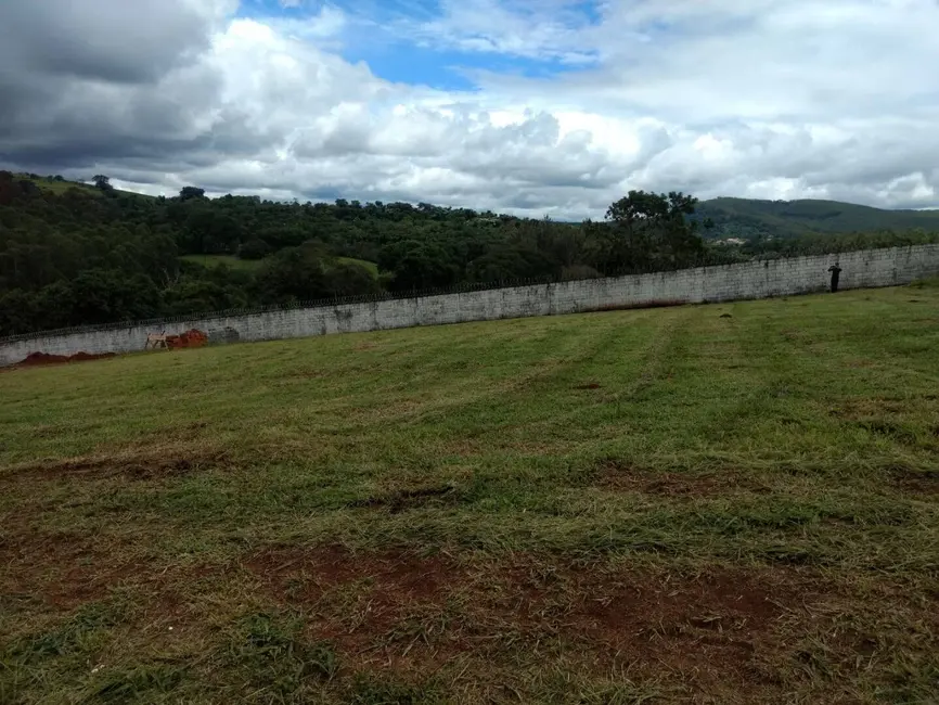 Foto 4 de Terreno / Lote à venda, 683m2 em Curitibanos, Braganca Paulista - SP