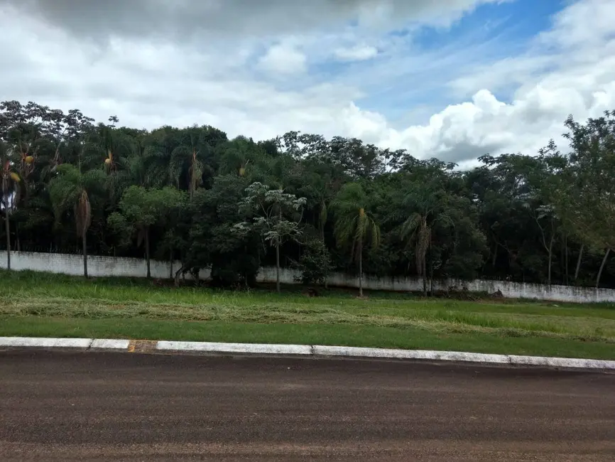 Foto 1 de Terreno / Lote à venda, 731m2 em Curitibanos, Braganca Paulista - SP