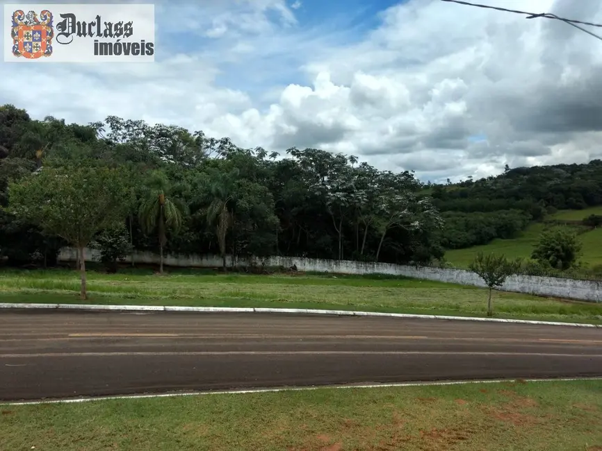 Foto 1 de Terreno / Lote à venda, 743m2 em Curitibanos, Braganca Paulista - SP