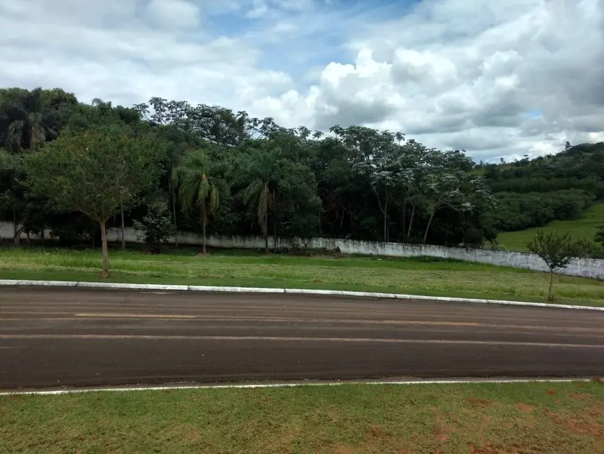 Foto 2 de Terreno / Lote à venda, 743m2 em Curitibanos, Braganca Paulista - SP