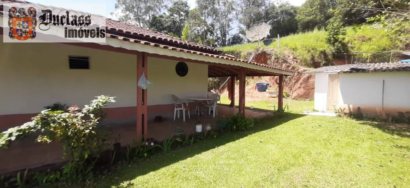 Chácara com 3 quartos à venda, 150m2 em Toledo - MG - imagem 7 Foto 7 de Chácara com 3 quartos à venda, 150m2 em Toledo - MG