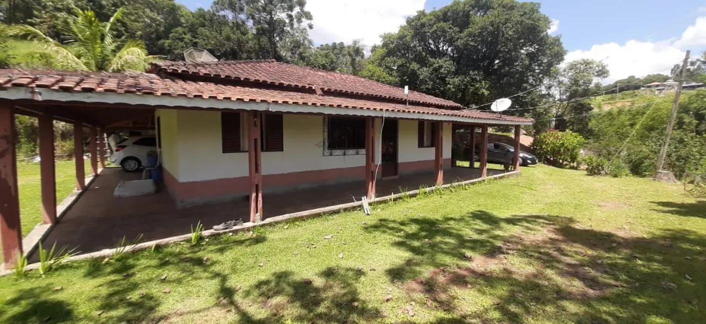 Foto 4 de Chácara com 3 quartos à venda, 150m2 em Toledo - MG