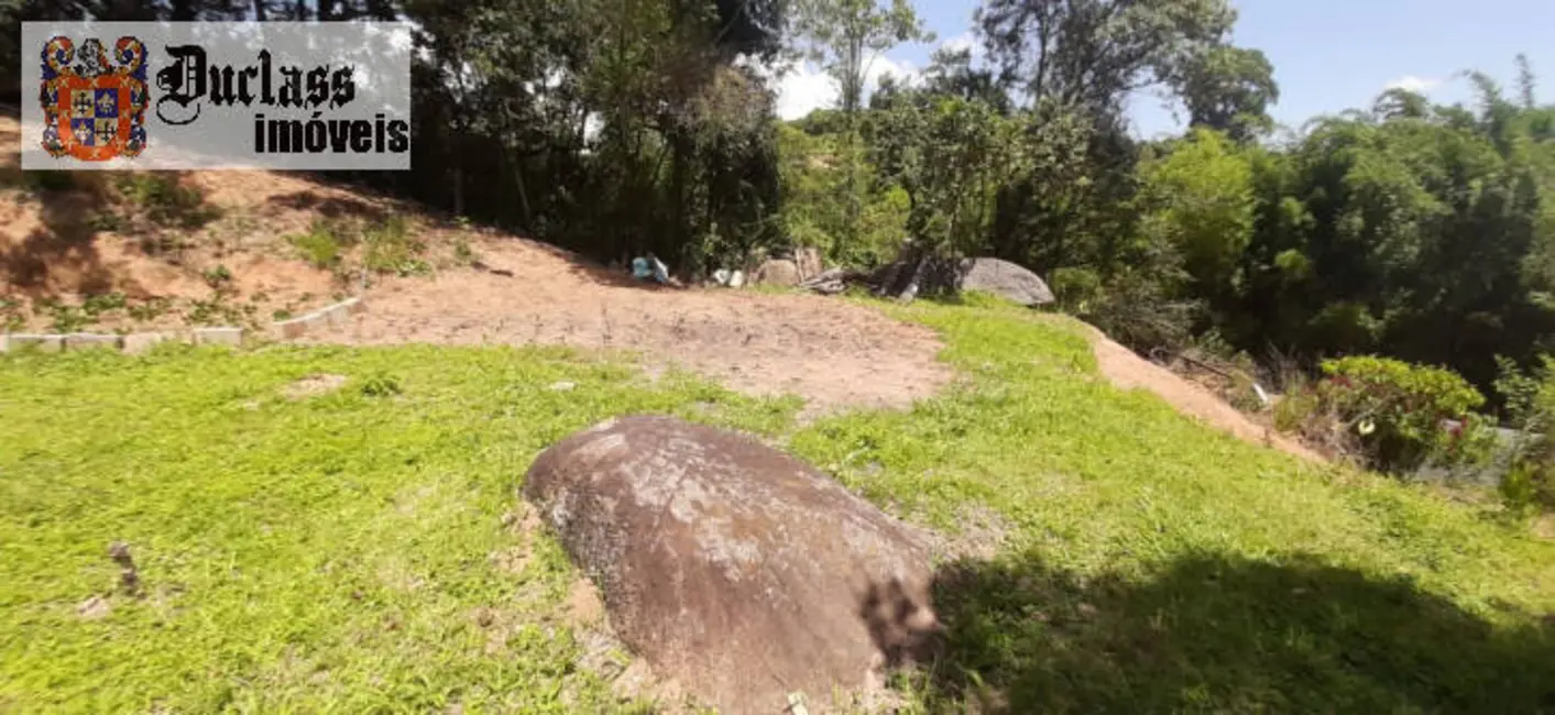 Chácara com 3 quartos à venda, 150m2 em Centro, Toledo - MG - imagem 5 Foto 5 de Chácara com 3 quartos à venda, 150m2 em Centro, Toledo - MG