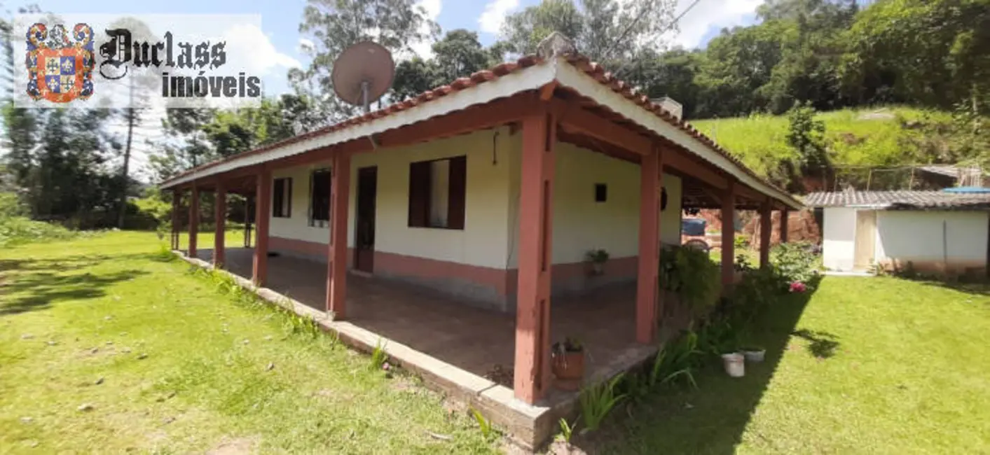 Foto 2 de Chácara com 3 quartos à venda, 150m2 em Centro, Toledo - MG