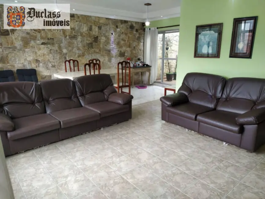 Foto 2 de Casa com 4 quartos à venda, 262m2 em Canhema, Diadema - SP