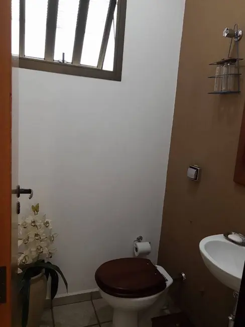 Foto 9 de Casa com 3 quartos à venda, 200m2 em Sao Bernardo Do Campo - SP