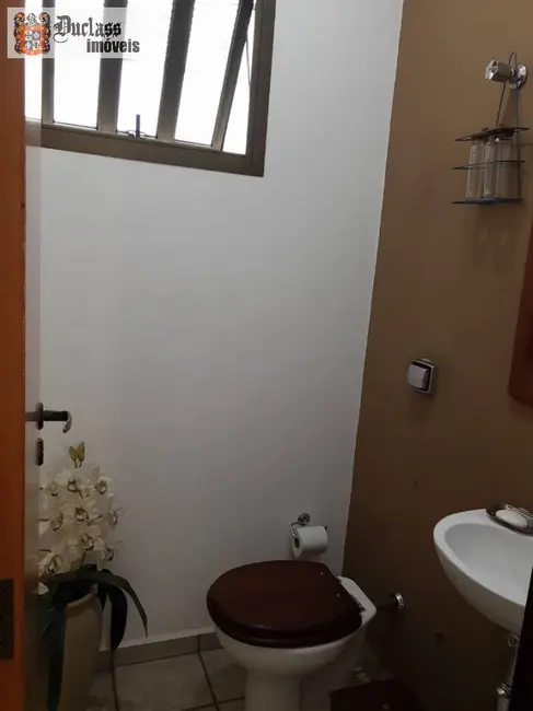 Foto 9 de Casa com 3 quartos à venda, 200m2 em Sao Bernardo Do Campo - SP