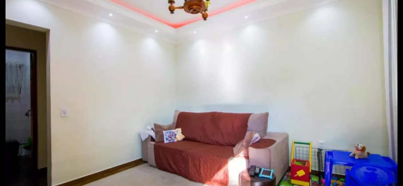 Foto 5 de Sobrado com 3 quartos à venda, 179m2 em Parque Novo Oratório, Santo Andre - SP