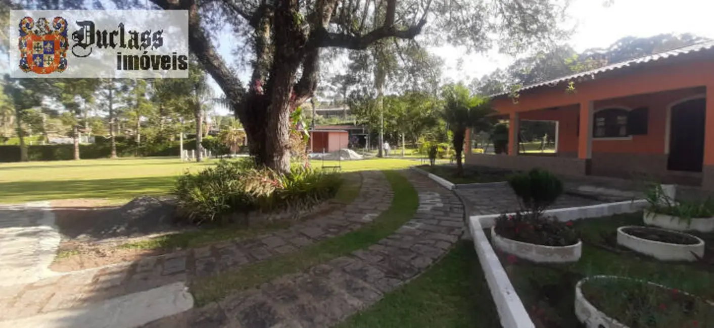 Chácara com 6 quartos à venda, 400m2 em Extrema - MG - imagem 6 Foto 6 de Chácara com 6 quartos à venda, 400m2 em Extrema - MG