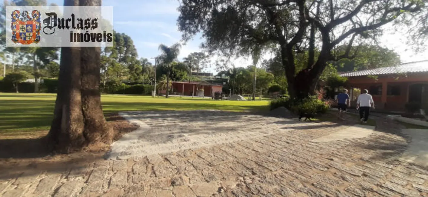 Chácara com 6 quartos à venda, 400m2 em Extrema - MG - imagem 5 Foto 5 de Chácara com 6 quartos à venda, 400m2 em Extrema - MG