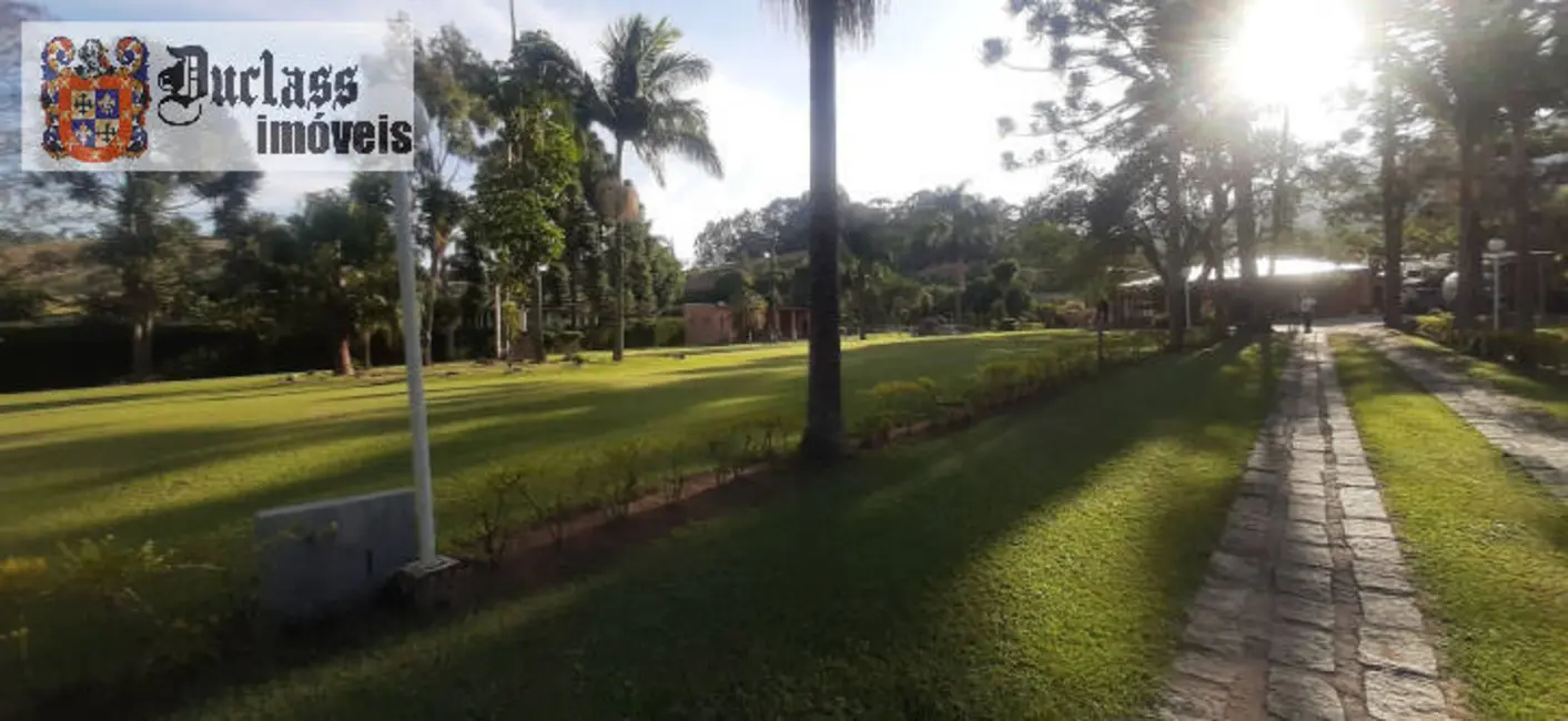 Chácara com 6 quartos à venda, 400m2 em Extrema - MG - imagem 3 Foto 3 de Chácara com 6 quartos à venda, 400m2 em Extrema - MG