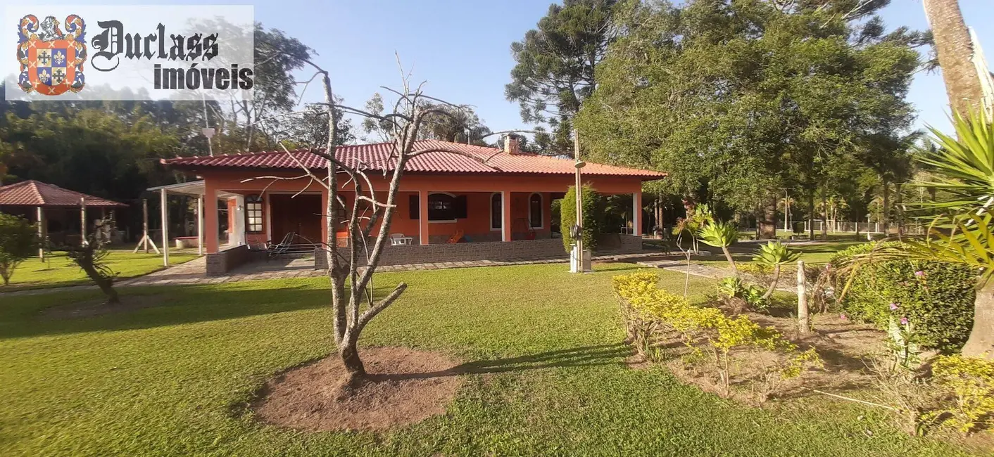 Chácara com 6 quartos à venda, 400m2 em Extrema - MG - imagem 1 Foto 1 de Chácara com 6 quartos à venda, 400m2 em Extrema - MG