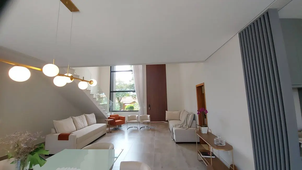 Foto 7 de Sobrado com 4 quartos à venda, 341m2 em Atibaia - SP