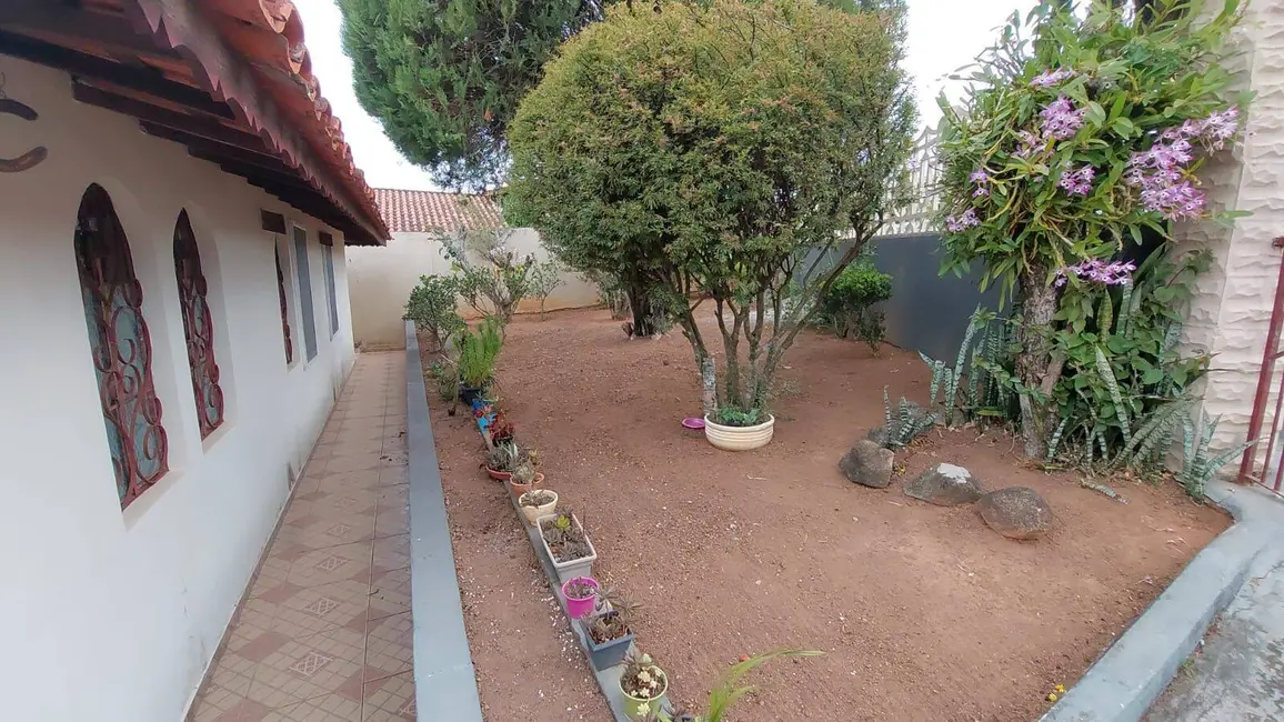 Foto 6 de Chácara com 4 quartos à venda, 162m2 em Jardim Centenário, Atibaia - SP