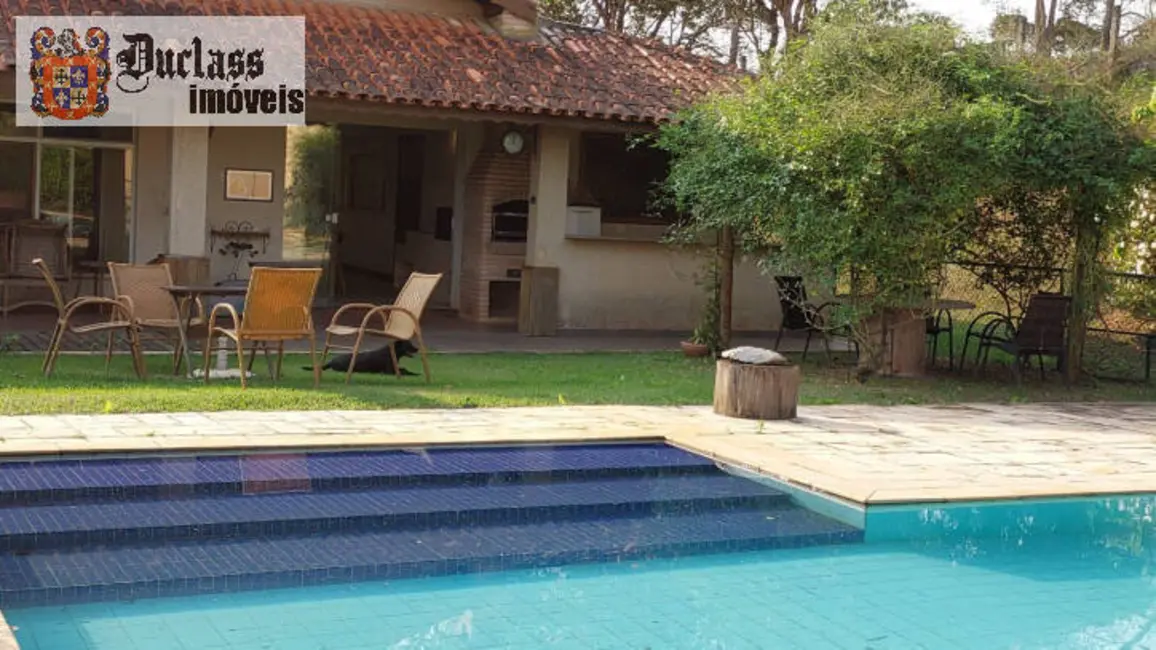 Sítio / Rancho com 6 quartos à venda, 450m2 em Cachoeira, Atibaia - SP - imagem 3 Foto 3 de Sítio / Rancho com 6 quartos à venda, 450m2 em Cachoeira, Atibaia - SP