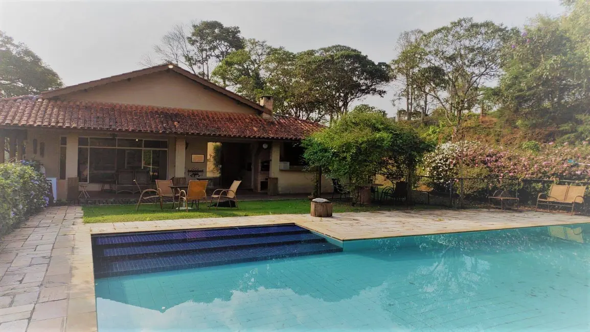 Foto 2 de Sítio / Rancho com 6 quartos à venda, 450m2 em Cachoeira, Atibaia - SP