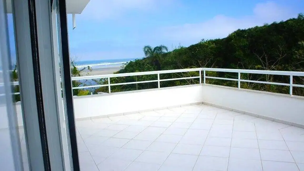 Foto 8 de Sobrado com 6 quartos à venda, 450m2 em Bertioga - SP
