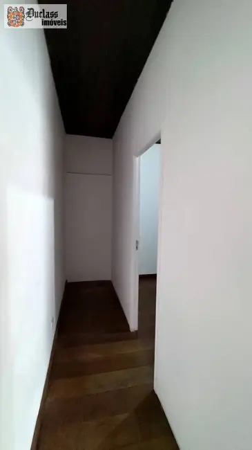 Sobrado com 4 quartos à venda, 275m2 em Santa Paula, Sao Caetano Do Sul - SP - imagem 6 Foto 6 de Sobrado com 4 quartos à venda, 275m2 em Santa Paula, Sao Caetano Do Sul - SP