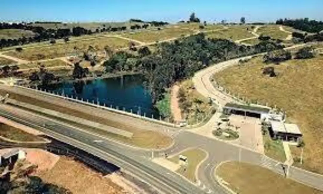 Foto 1 de Terreno / Lote à venda, 1000m2 em Sítio da Moenda, Itatiba - SP