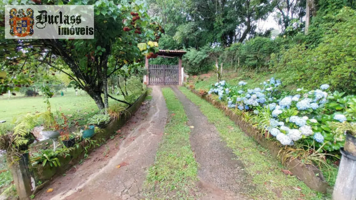 Chácara com 4 quartos à venda, 450m2 em Extrema - MG - imagem 2 Foto 2 de Chácara com 4 quartos à venda, 450m2 em Extrema - MG