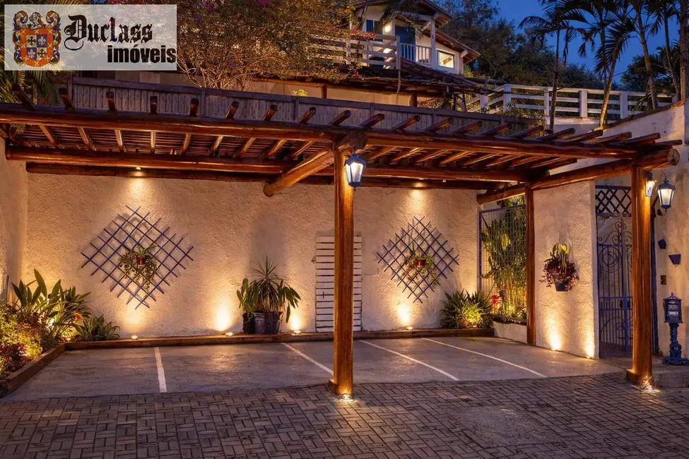 Foto 2 de Pousada com 10 quartos à venda, 300m2 em Centro, Ilhabela - SP